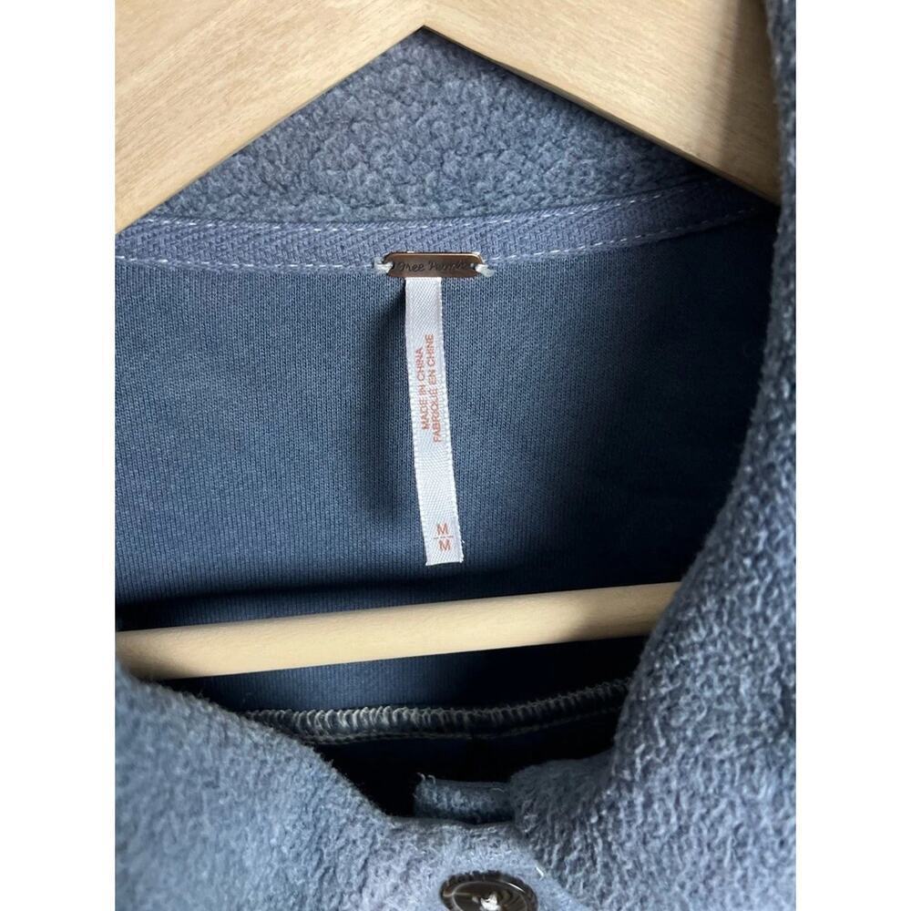 Free People Slate Blue Fleece Button-Up Shacket Size Medium Oversized Cozy Women - Picture 3 of 12